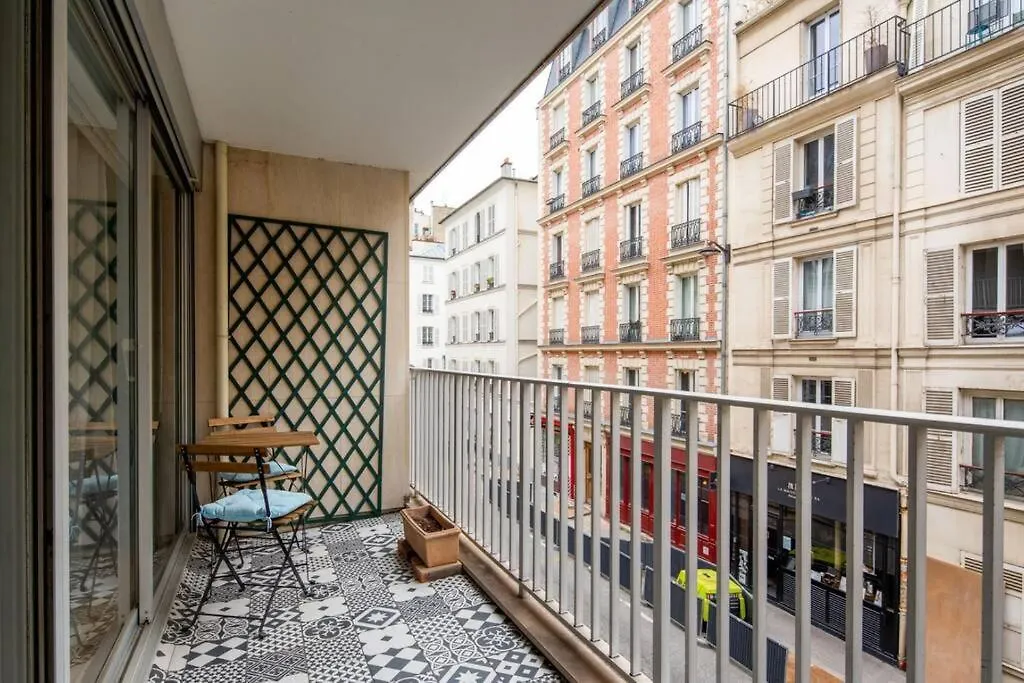 Top Deal 4 People Eiffel Tower Paris Apartment